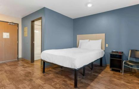 WoodSpring Suites Orlando South - 37