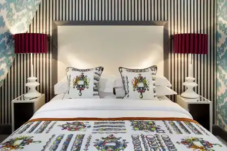 The Mandeville - 4