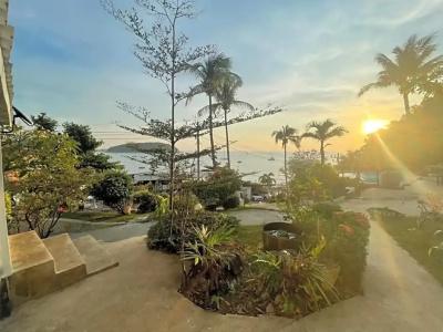 Naiharn On The Rock Resort Phuket - 32
