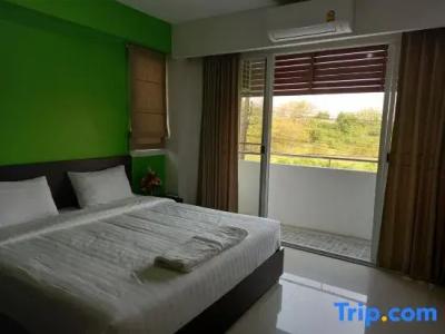 Ruan Plaisoi Apartment - 122