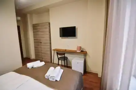 Lori Guest House - 24