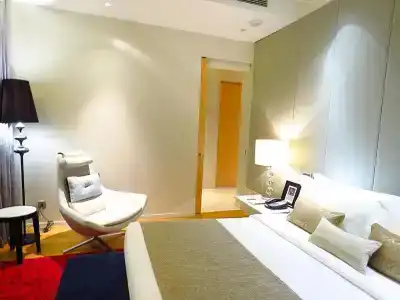 Mode Sathorn - Sha Extra Plus - 50