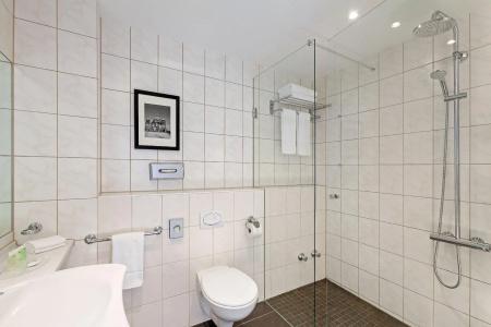 Courtyard by Marriott Berlin City Center - 36