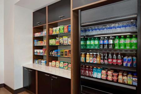 Hyatt Place / Los Angeles - 12