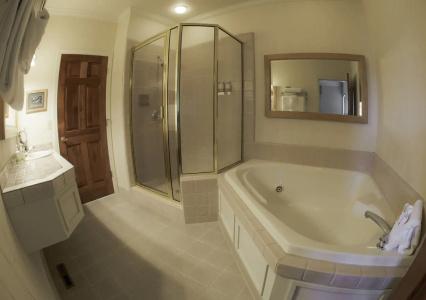 Pine Ridge Inn - 8