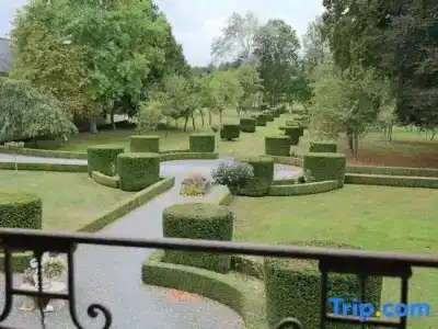 Du Chateau - 140