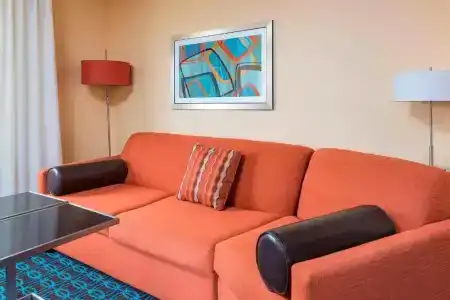 Fairfield Inn & Suites - 19