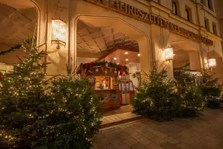 Vier Jahreszeiten Kempinski München - 33