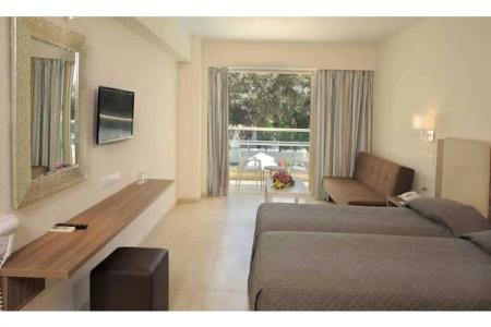 Nelia Gardens - 4