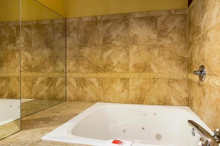 Econo Inn & Suites Sw - 11
