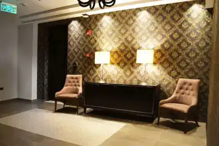 Ambassador, a Boutique - 80