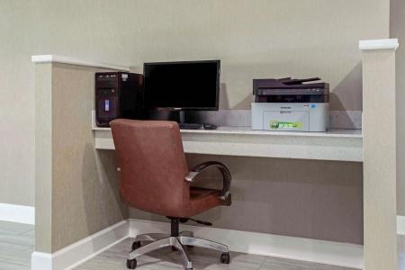 Quality Inn & Suites University Area - 4