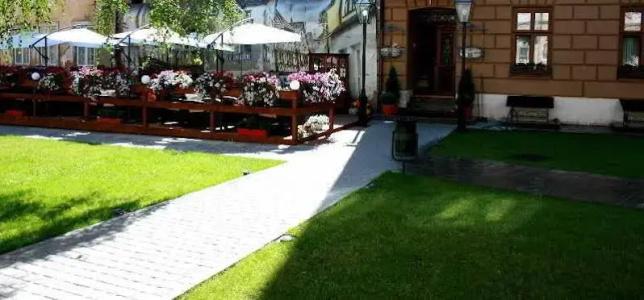 Saint Feder Boutique - 44