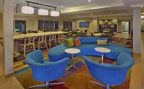 Fairfield Inn & Suites - 15