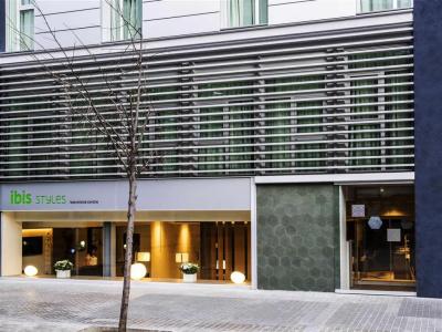 ibis Styles Barcelona Centre - 1