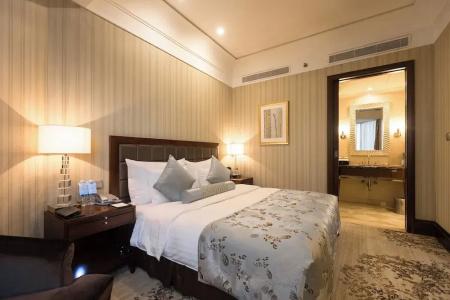 Wuhan Jin Jiang International - 86
