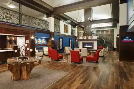 Four Points by Sheraton & Conference Center - 25
