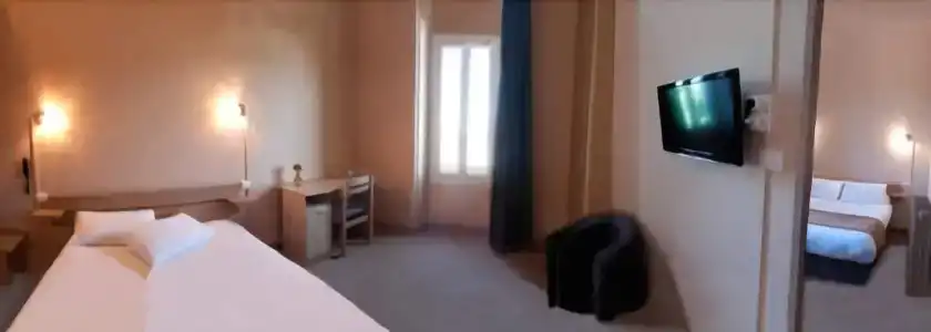 Hôtel des Pyrénées - 16