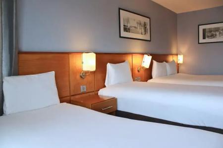 Clayton Crown London - 39
