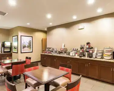 Comfort Inn East - 22