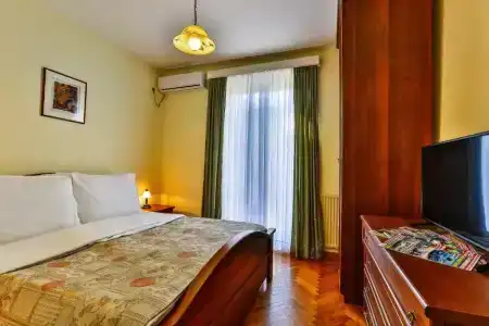 Villa Velzon Guesthouse - 32
