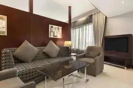 Howard Johnson Bur Dubai - 3