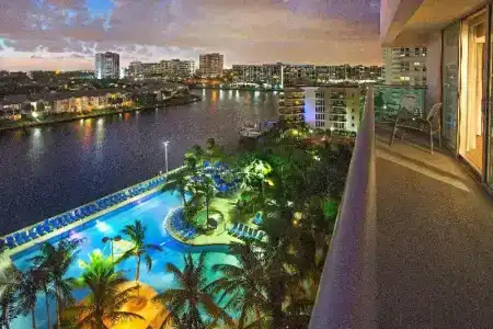DoubleTree Resort Hollywood Beach - 82