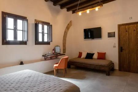 Ancient Knights Luxury Suites - 42