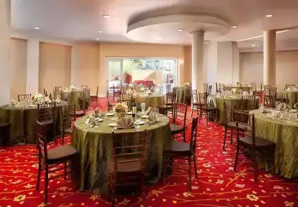 Ventura Beach Marriott - 21
