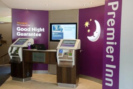 Premier Inn Hammersmith - 11