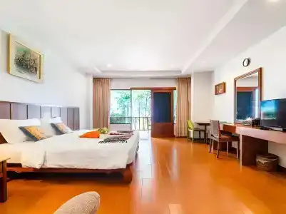 Sailom Bangsaphan - 12