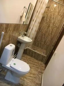Highway Guest House - 5