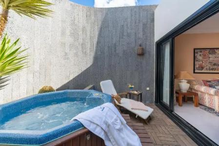 Villa Vik - Boutique - 23