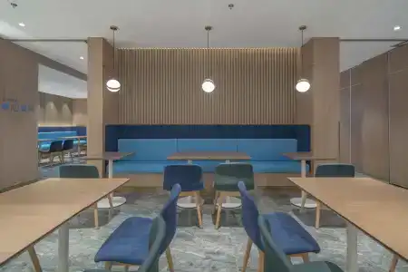 Holiday Inn Express Jinqiao Central, An Ihg - 14