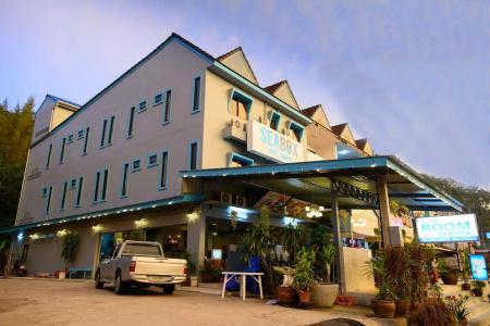 Seabox Khaolak Hostel - 18