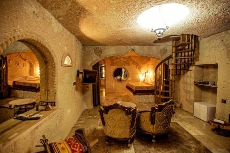Oread Cave Suites - 235