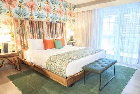 Lennox Miami Beach - 75