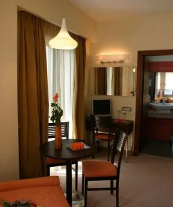 Alexandros Boutique - 187