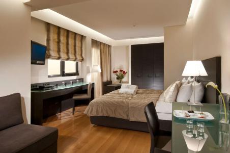 o&b Athens Boutique - 68
