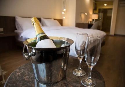 Tn&Co Exclusive Cip Suites And Primeclass Rooms (Adults Only) - 7