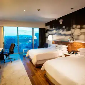 Krystal Urban Guadalajara - 37