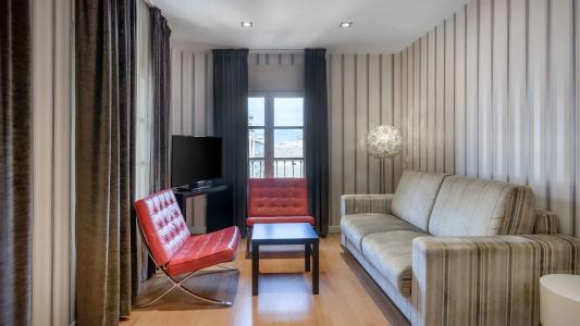 Room Mate Larios - 17