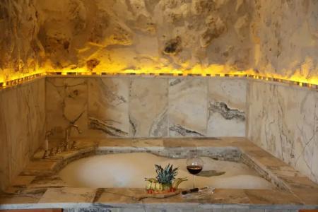 Calypso Cave Suites - 116