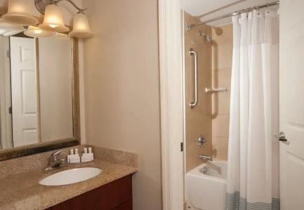 Comfort Suites - 9