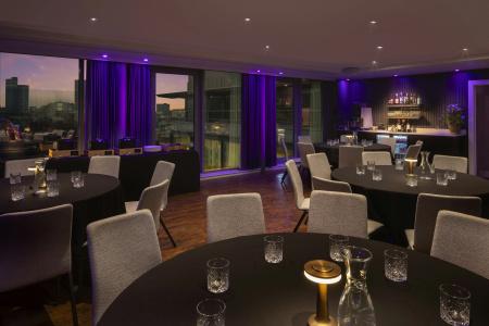 DoubleTree by Hilton Manchester Piccadilly - 21