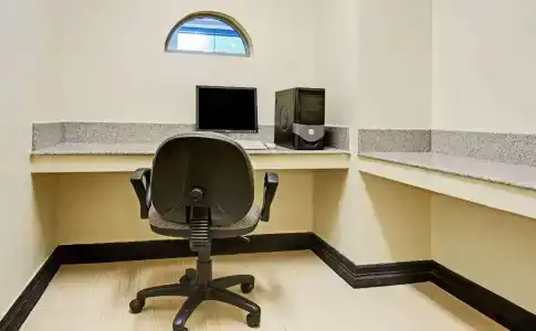 Surestay Plus By Best Western San Antonio North 281 n - 16