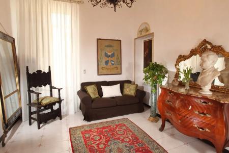 Roma Central Guest House - 1