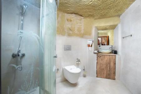 Romantic Cave - 56