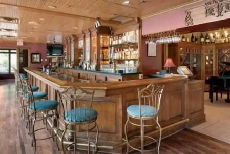 Nicollet Island Inn - 26