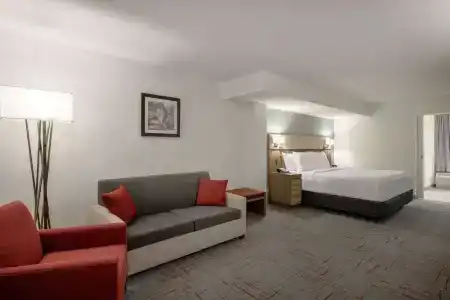 Wyndham Garden, SC - 31